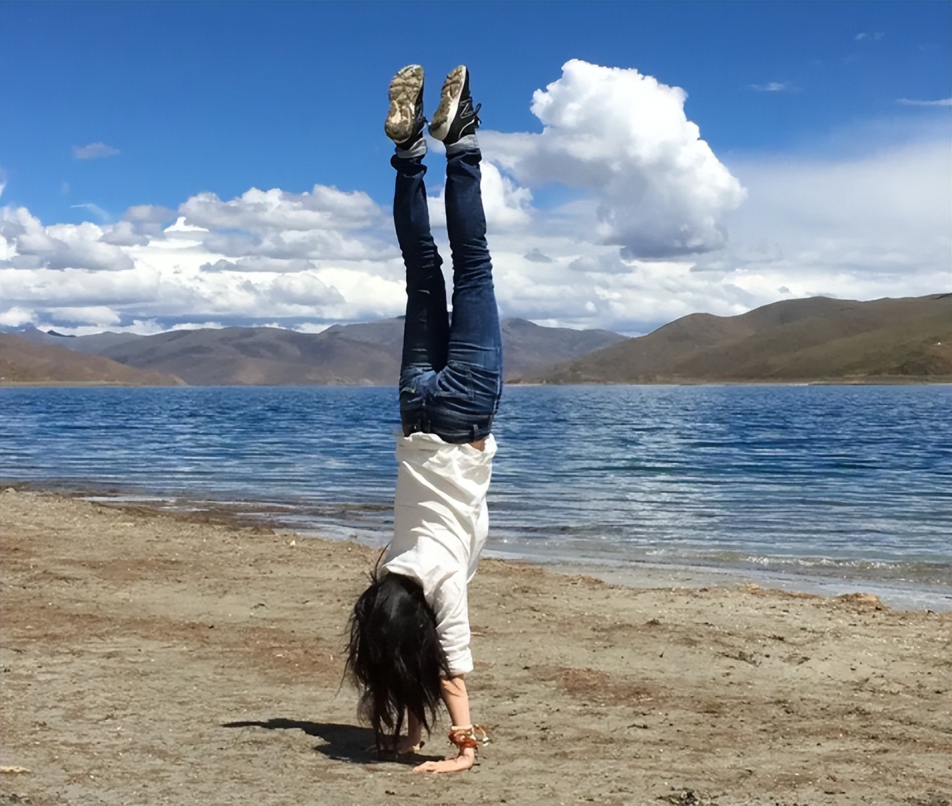 1994年关之琳与巩俐,利智关之琳林青霞梅艳芳走红毯