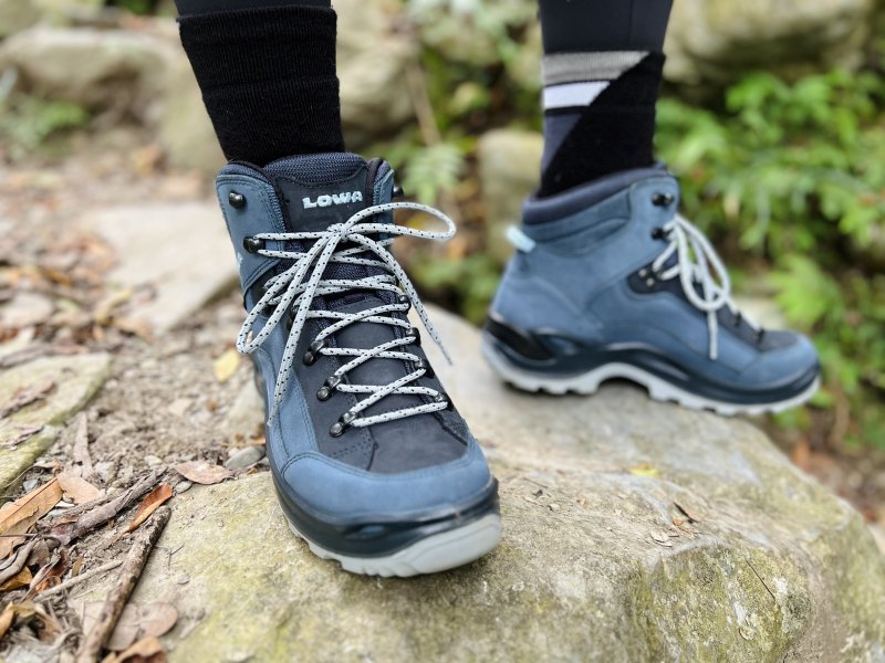 lowa登山鞋换底对比图片,lowa登山鞋正品鞋盒