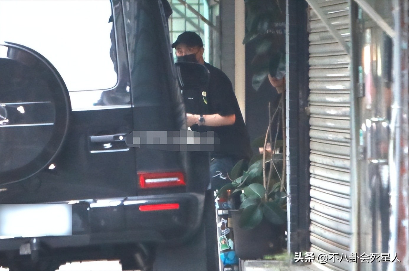 张默和房祖名被抓的时间,张默和房祖名关系好吗