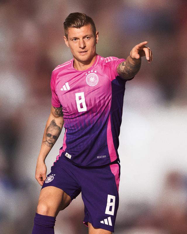 2014德国队主客场球衣,德国队女足历届球衣