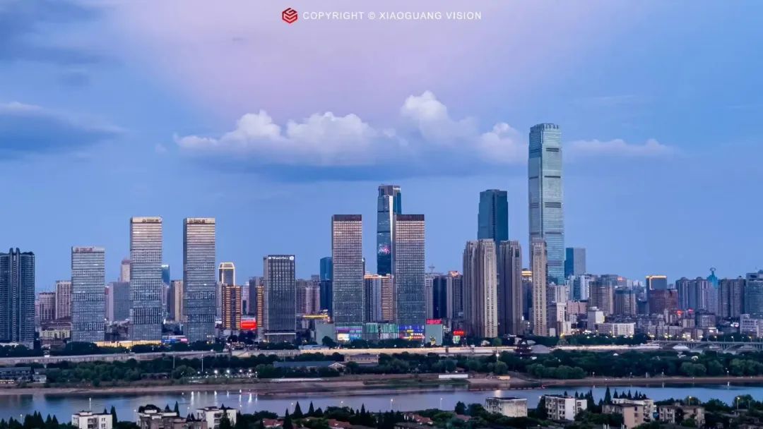 澶滆瘽浣滄枃,澶滆瘽婀樻睙