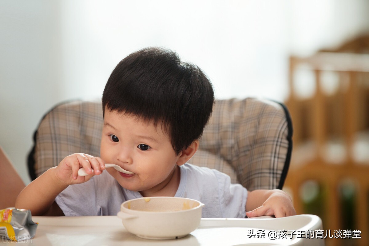奶粉不能戒，宝宝长个子、长头发要靠它，它有1个特别的作用