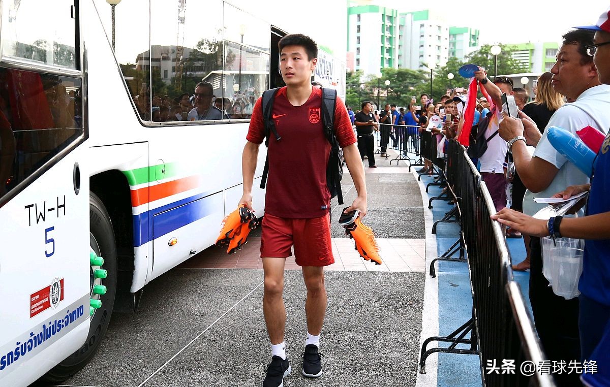 澶栧獟鎯婂徆涓浗瓒崇悆,涓浗瓒崇悆灞堣颈