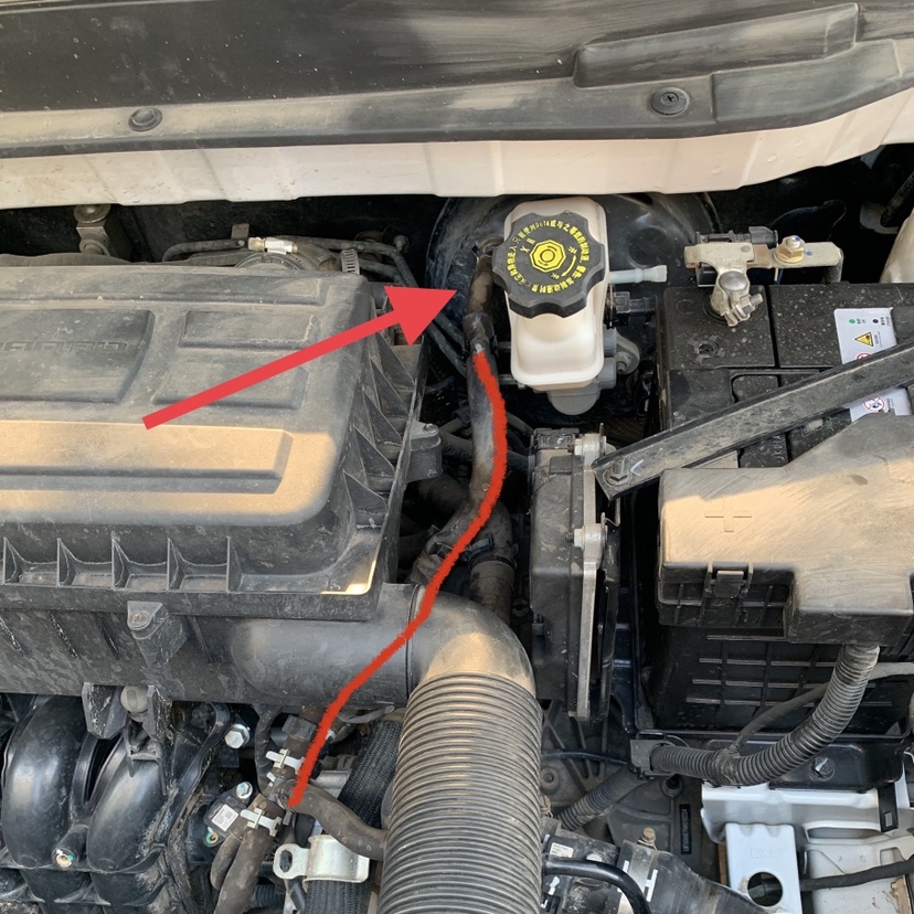 刹车踏板磨损厉害怎么修,刹车踏板发硬怎么解决