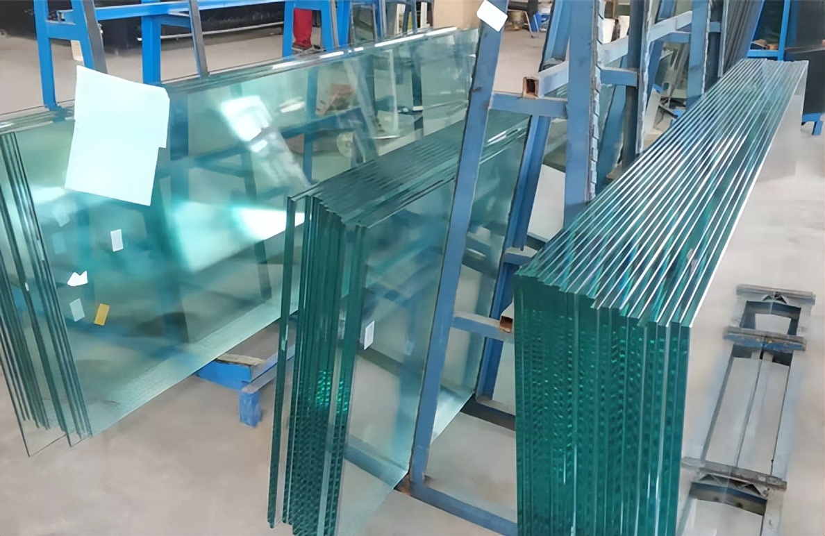 高硼硅防火玻璃和普通防火玻璃,佳成高硼硅防火玻璃全国发货