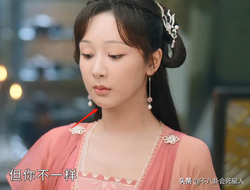 杨紫王一博对比照,杨紫王一博对比