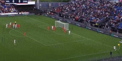 武磊对国足比赛,武磊国足热身赛2:0泰国