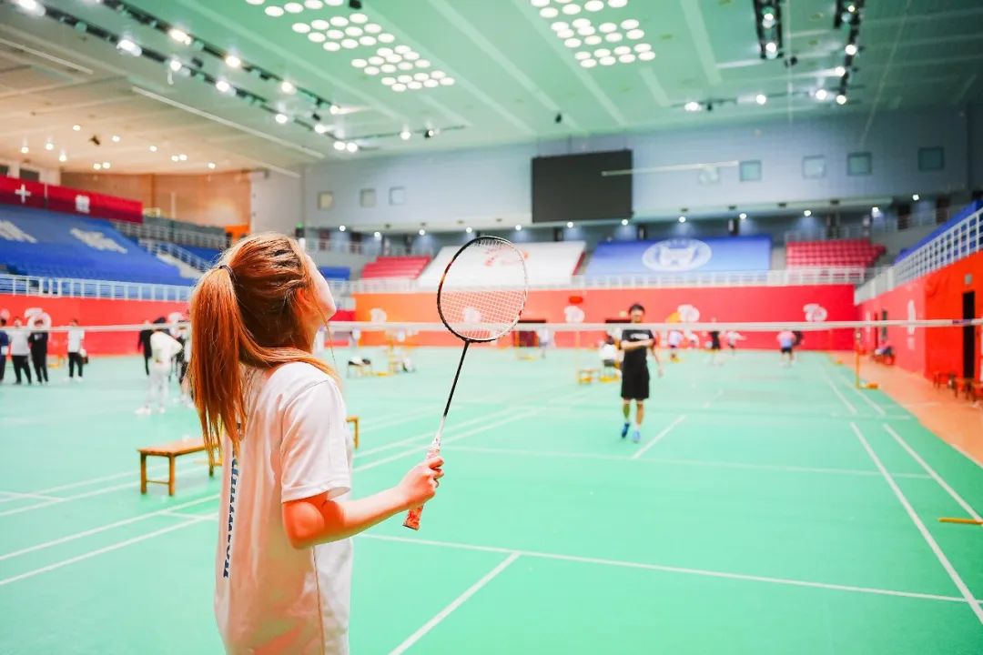 足球场改造扩建,最新足球场开放