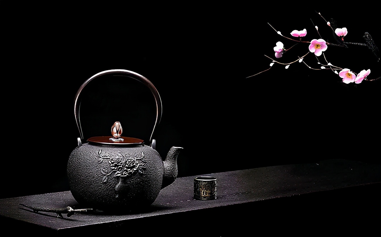 「诗词鉴赏」冬夜饮酒，一杯酒温暖整个冬天