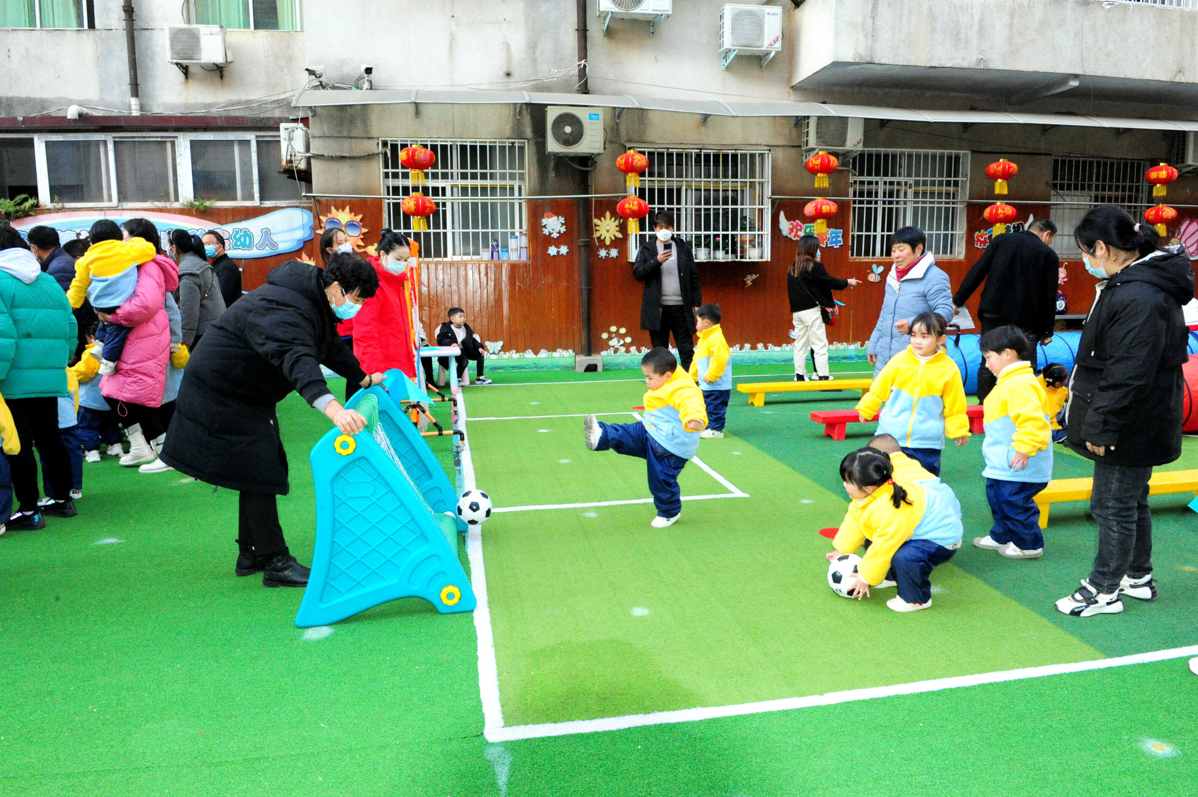 传承红色经典喜迎祥瑞虎年——淅川县实验幼儿园迎元旦系列活动