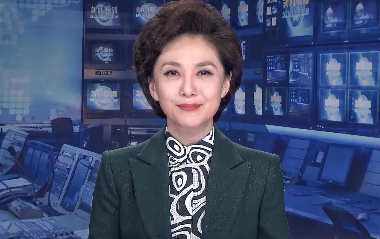 央视美女海霞有孩子吗,48岁主持海霞近照