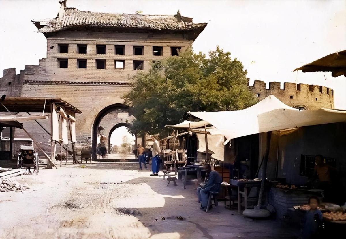 花楼女子媚态撩人,丰乳肥臀,30张真实影像惊艳时光