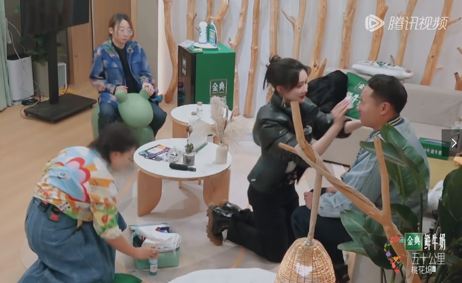 孟子义给徐志胜卸妆第几期,孟子义给徐志胜卸妆用的什么面膜