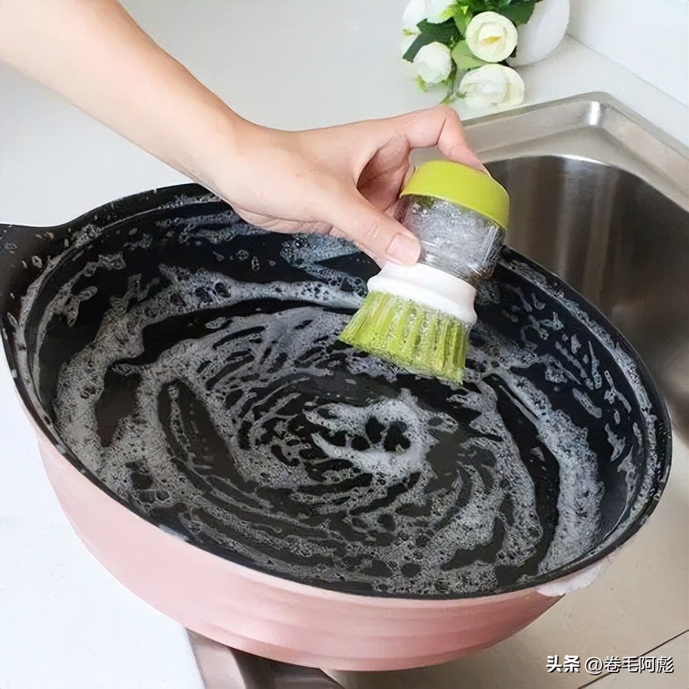 不粘锅涂层破损了是否使用中放毒,不粘锅涂层的锅会致癌吗