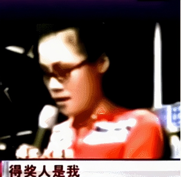 田震敢和那英比吗,田震如今如何评价那英