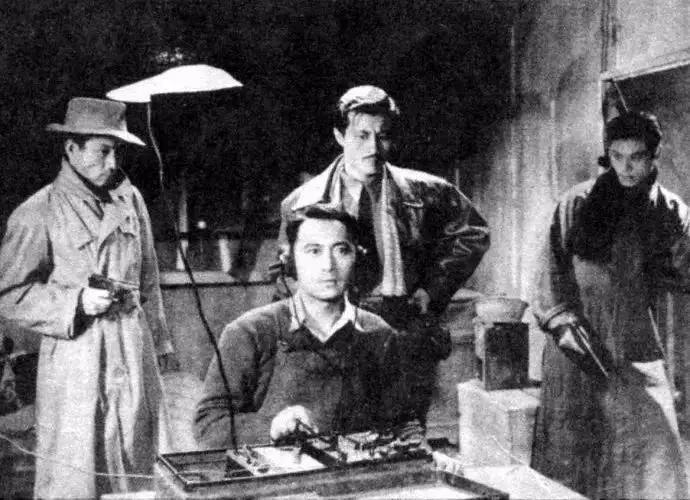 国军少校闯进解放区，要求见*长首**，李克农得知后激动回复：善待他