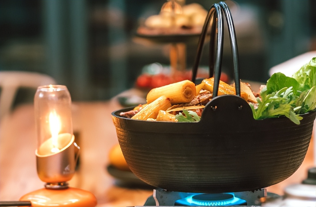 那拉提空中草原雪景照片,大草原的壮丽雪景图