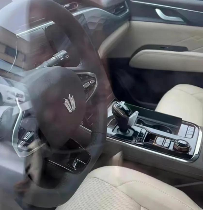 帕拉丁和普拉多哪个四驱性能强,2021日产帕拉丁落地多少钱