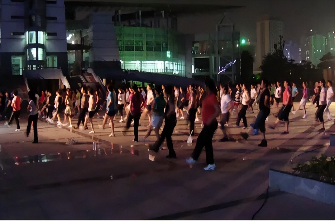 去除老年斑最有效的药膏,用什么药膏治疗老年斑最有效