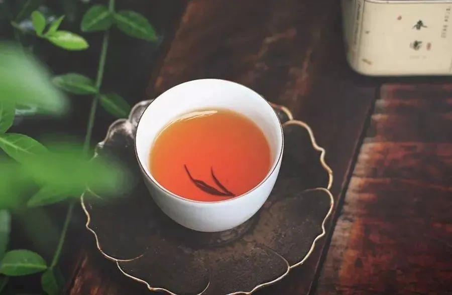 不论夫妻还是情人都要相互珍惜,不论是夫妻还是情人该怎么办