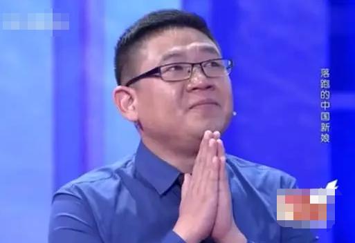 31岁马来西亚富豪用漂流瓶淘到中国女友，3年后奔现女子却溜了