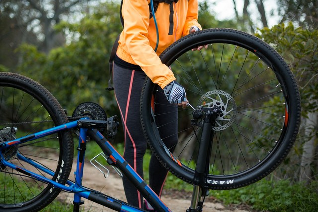 怎样在家自己维修自行车,维修自行车的基本技巧