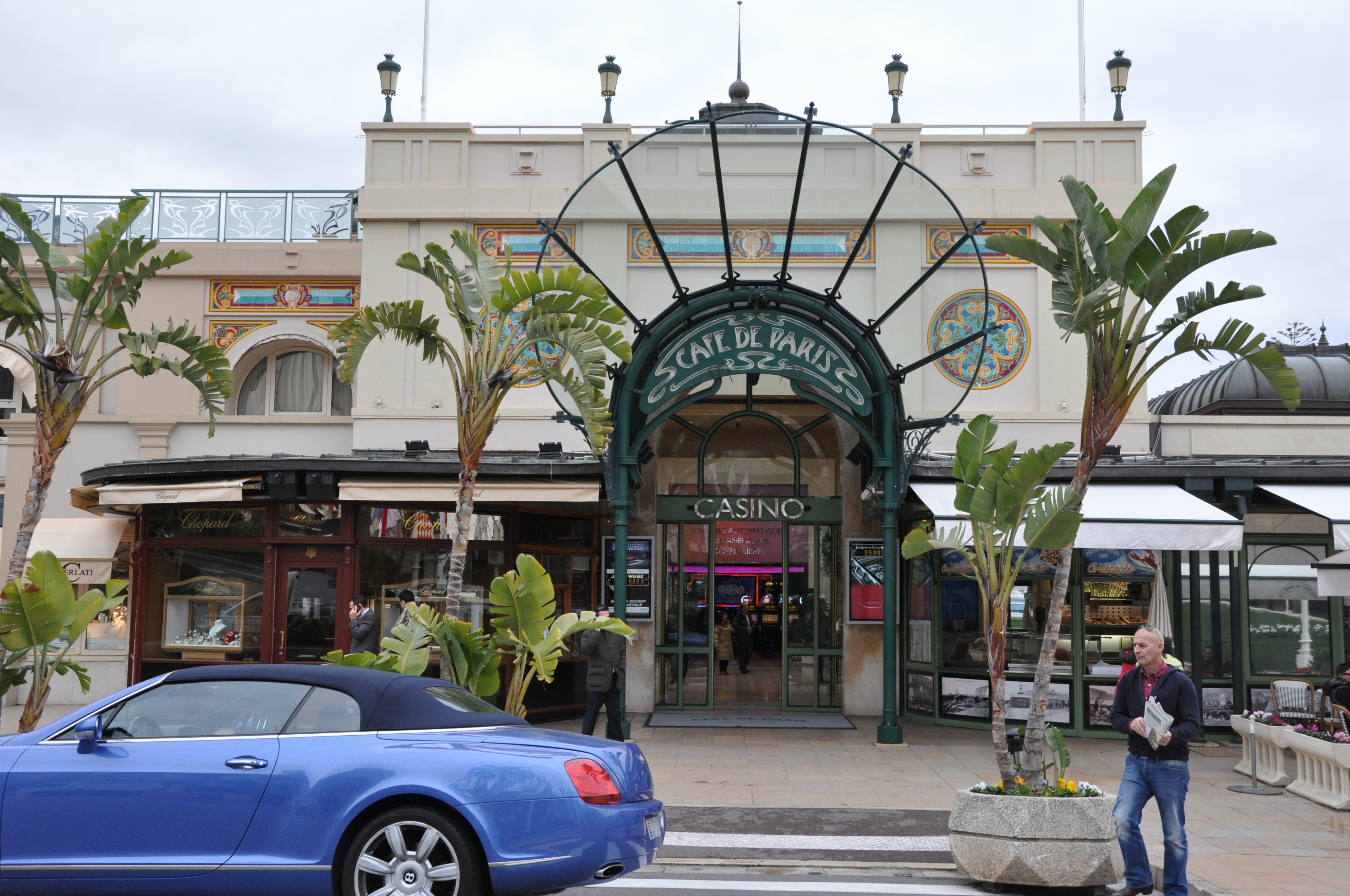 摩纳哥：拥有巨大财富的世界第二小国家，奢华的旅游度假胜地