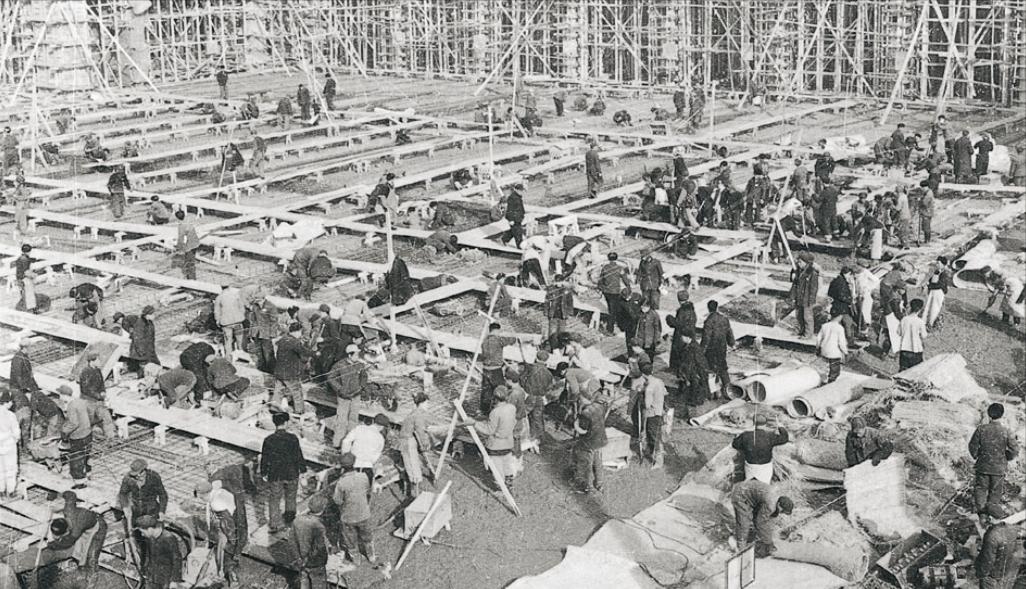 59年，人民大会堂竣工，毛主席看到穹顶后会心一笑：这谁的主意？