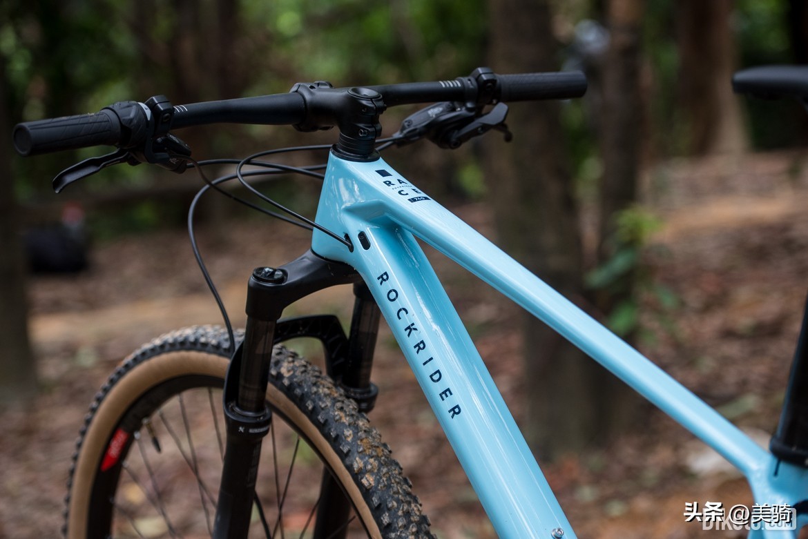 迪卡侬race900山地车测评,迪卡侬rockrider530山地车