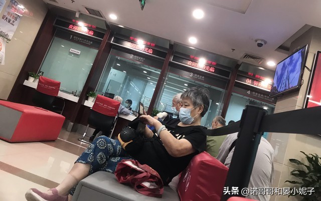 银行存款和保险理财哪个更安全,银行存款与保险理财的区别