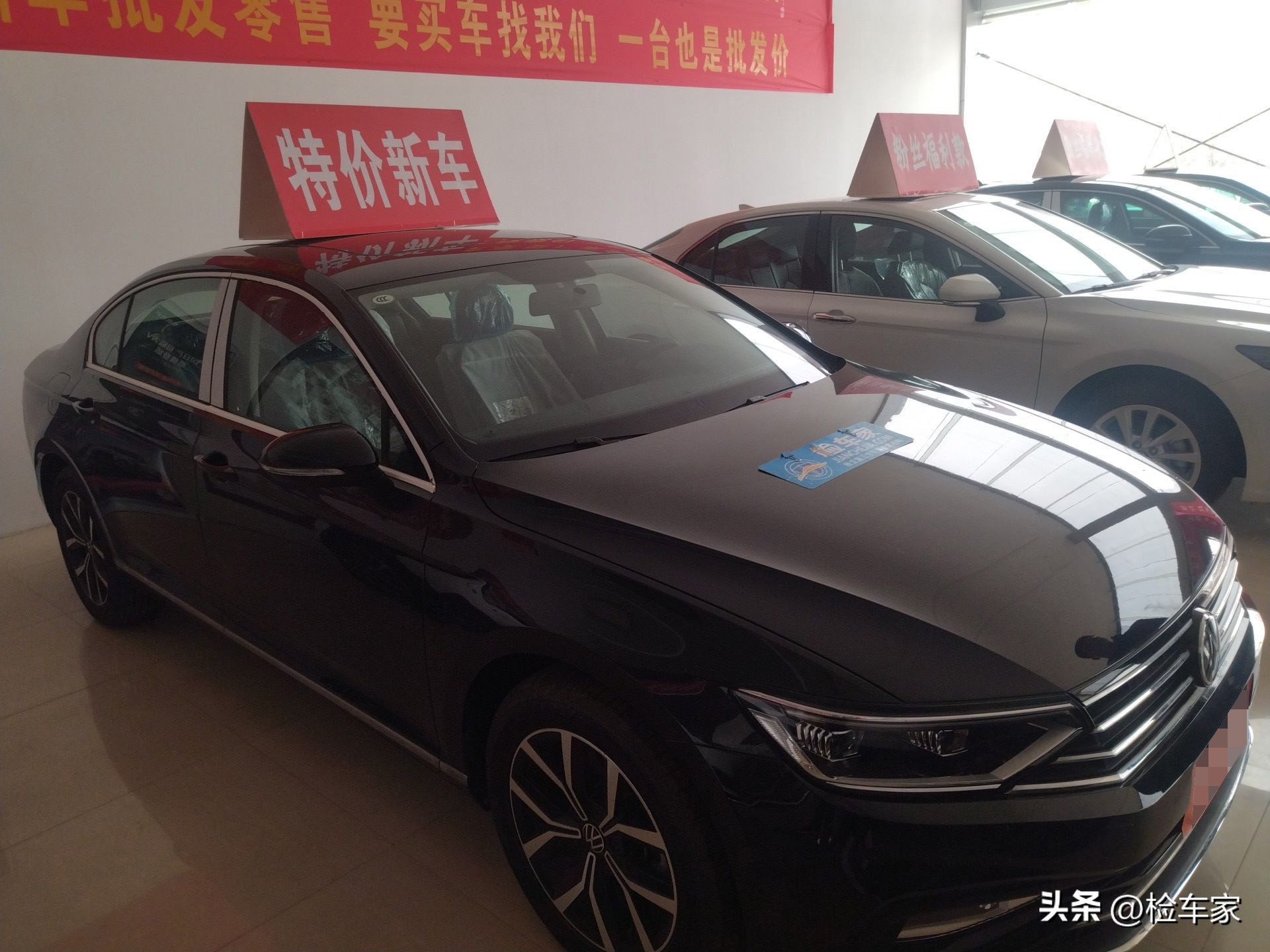 迈腾特价车价格,新款迈腾上市老款还能买么