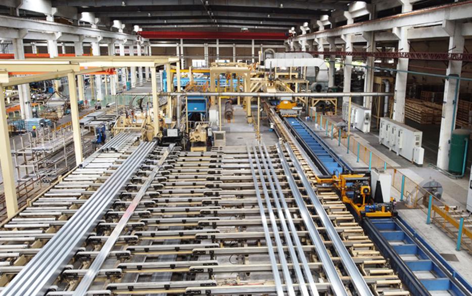 广东澳美铝业集团公司,广东澳美铝业有限公司挤压车间