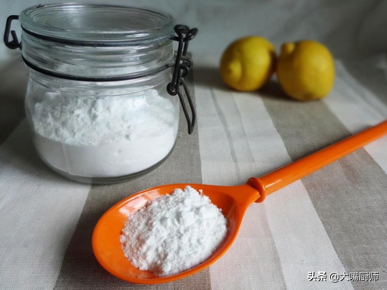 食用碱和小苏打,外观差不多,区别却不小,弄懂了再用,涨知识了