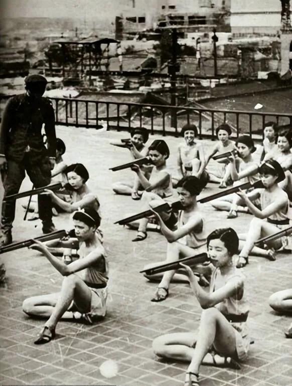 25张“活久见”的罕见图片,10张活久未见的图片