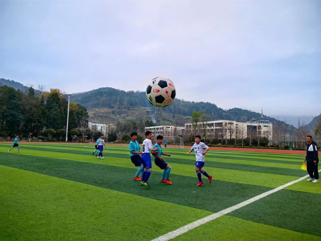 务川黄都中学足球比赛,遵义市校园足球三级联赛务川