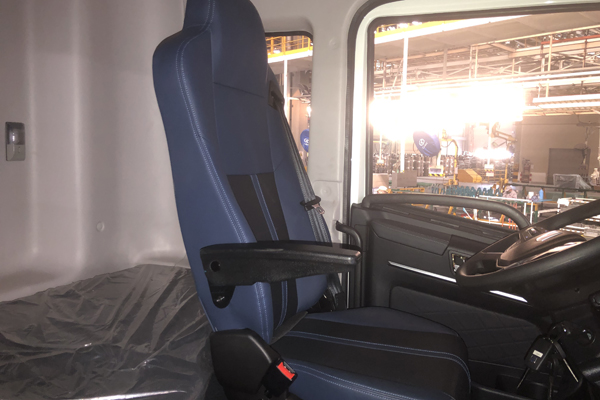 姹夐┈绉戞妧棣栧彂h7em7涓ゆ鏂拌溅,姹夐┈閲嶅崱h7