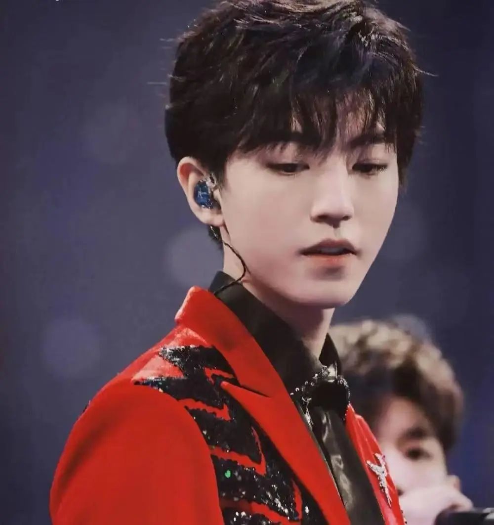 tfboys十周年演唱会为啥不同台,tfboys十周年演唱会会公布解散吗