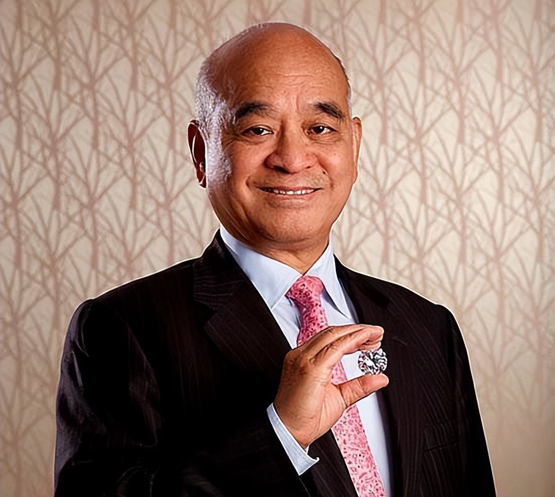 香港第三大富豪，靠继承岳父产业发家，家族坐拥264亿美元资产