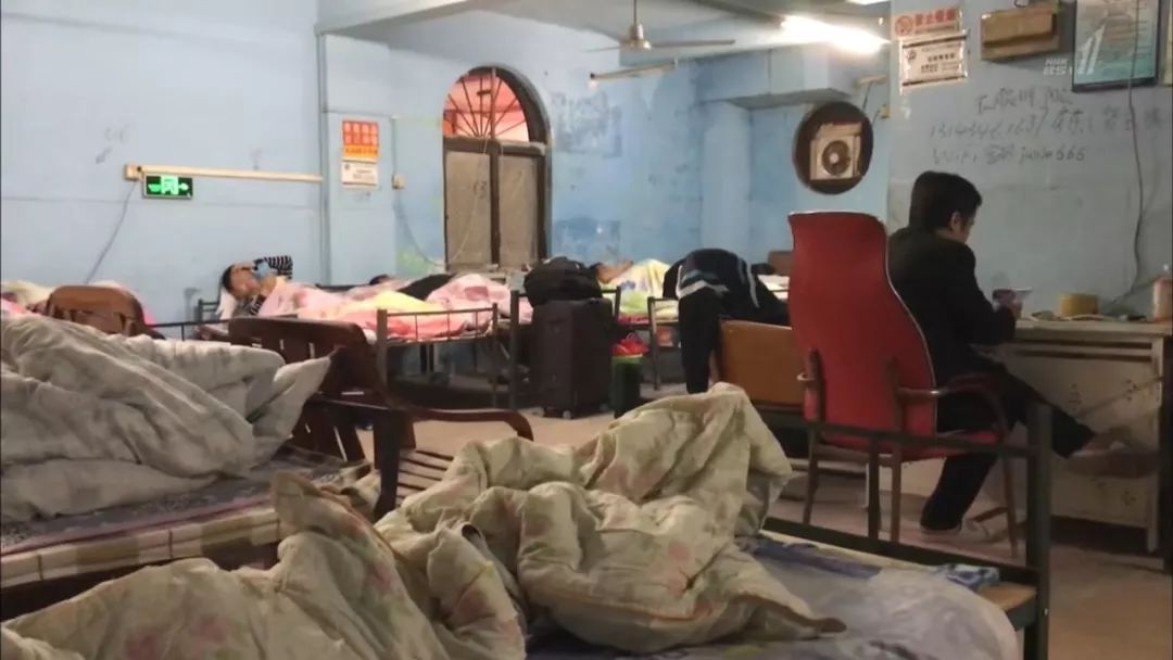 适应不了都市的生活，而选择逃避现实的三和大神是一种怎样的存在