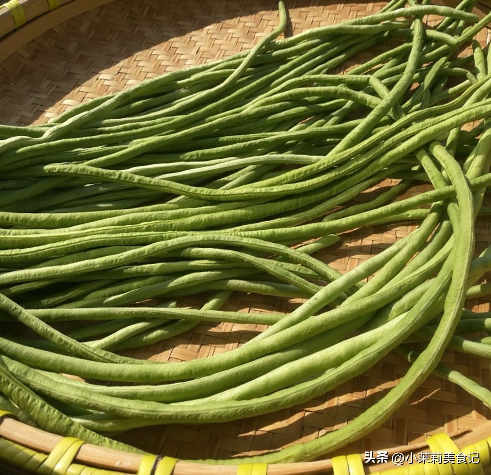 腌酸豆角里面生花怎么办,腌酸豆角怎么样不长白花