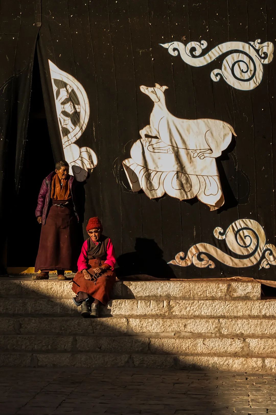 7月24日|浓浓援藏情，沪藏一家亲珠穆朗玛峰、扎什伦布寺9日“上海-日喀则”援藏旅游包机活动