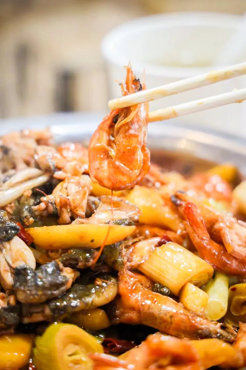 实拍疫情反扑下的武汉美食餐饮店他们怎么样了？