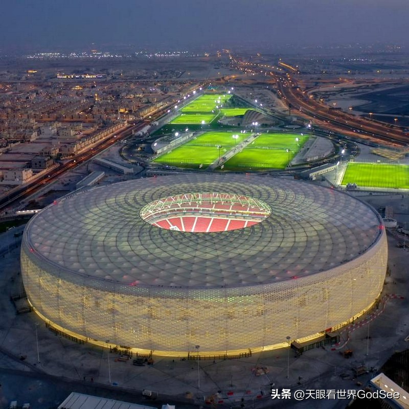 鍗″灏斾笘鐣屾澂鐞冨満绗竴瑙嗚,鍗″灏斾笘鐣屾澂鐞冨満澶滈棿鍥剧墖楂樻竻