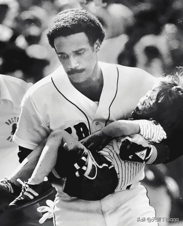 慈禧真人照片对比,清末老照片慈禧眼袋下垂