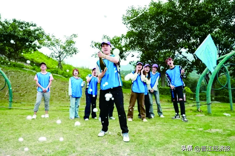 柒牌“2023柒新生·创造营”开营