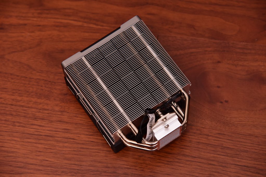 DDR5与DDR4？Win11与Win10？12600K对决5600X实战