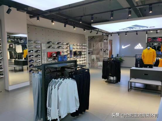 耐克阿迪达斯折扣店加盟：没有仓库就是皮包公司