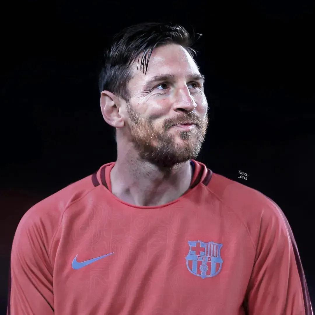 足球无法被超越的头像,足球头像射门