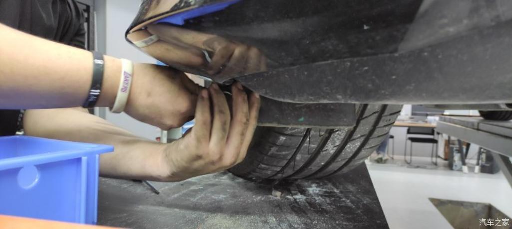 老款奔驰e升级几何大灯,奔驰e升级原车几何多光束大灯