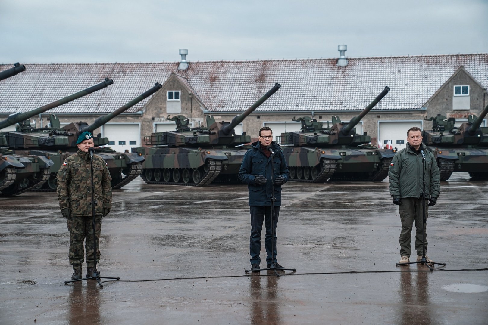 重创德国！美韩杀入欧洲陆战*器武**市场，又有国家买“艾布拉姆斯”